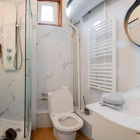 Le Cocon Moderne - 1er Etage - Wifi - Confort *